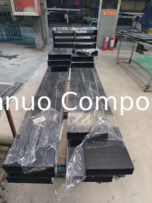 China suministro original de la fábrica de fibra de carbono tubo cuadrado tubo de carbono tubo rectangular