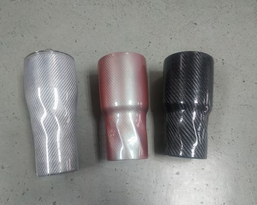 Vaso aislado Doble-pared de acero inoxidable de la fibra de carbono a estrenar para las bebidas calientes/frías de la taza de la taza de café/cerveza