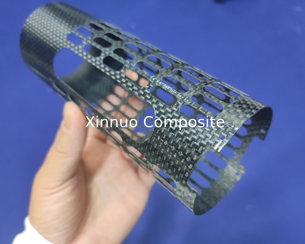 El CNC cortó el corte estupendo del CNC de los tubos de la fibra de carbono de la ronda de la tubería de la fibra de carbono de la fuerza hecho en China