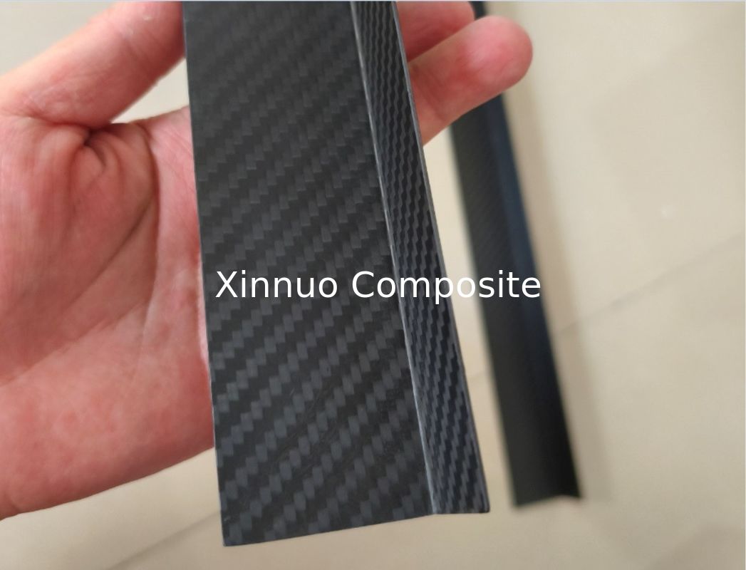 30*40mm 50*50mm ángulo de fibra de carbono ángulo afilado de 90 ° con superficie mate de rizos 3K