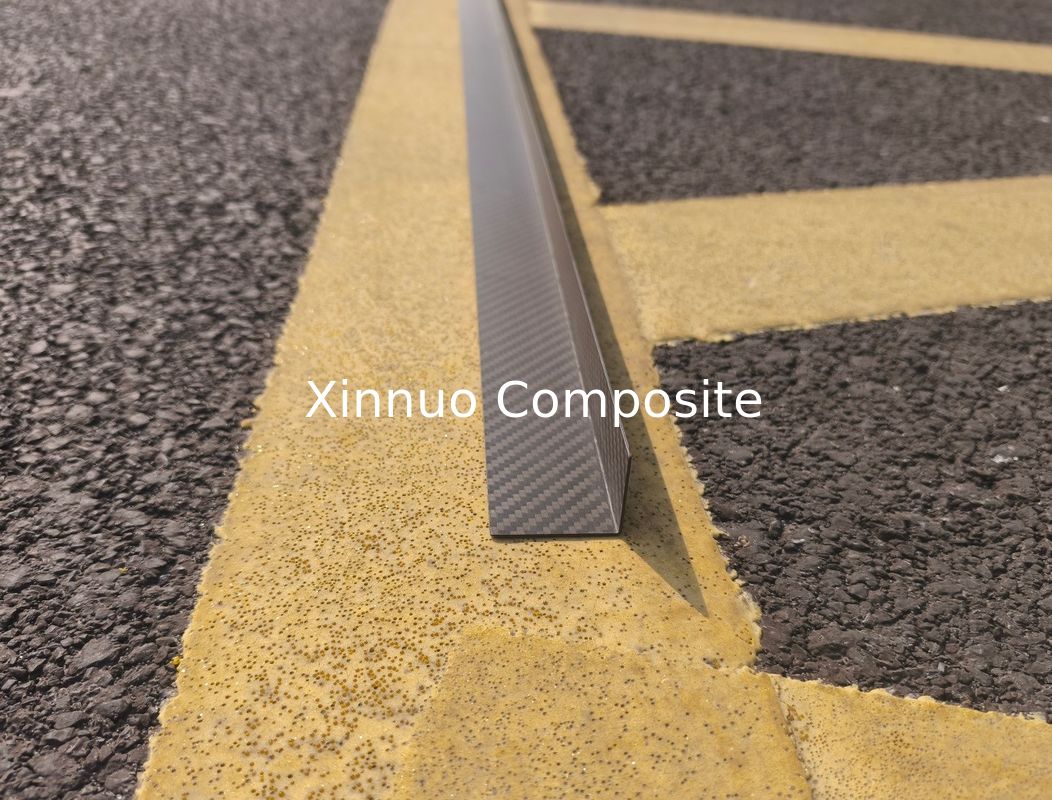 Ángulo de forma L de fibra de carbono mate 3K de alta resistencia para blindaje de esquina